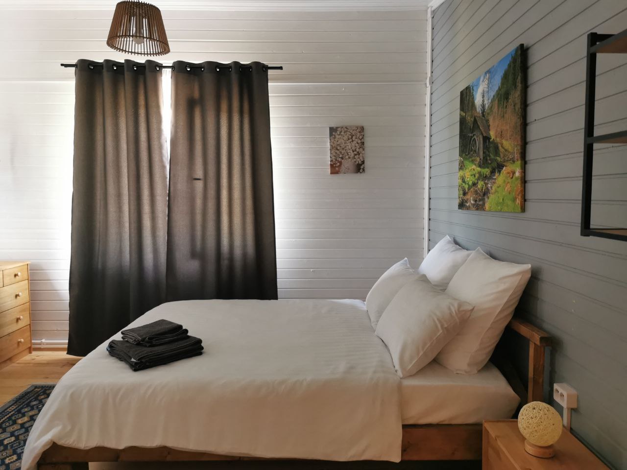 1room1.jpg