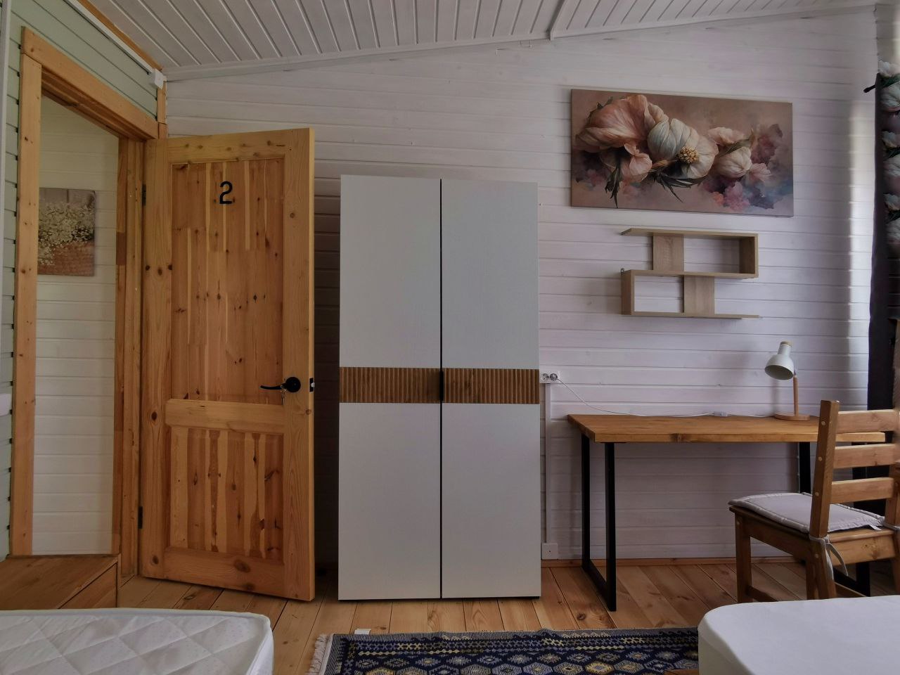 2room1.jpg
